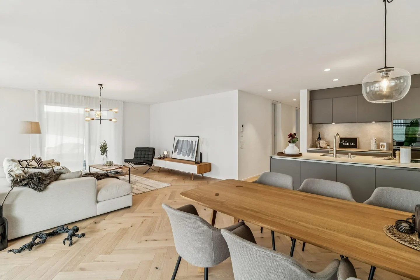 AEON - 5.5-Room Garden Apartment with Terrace - Photo 2 of 5