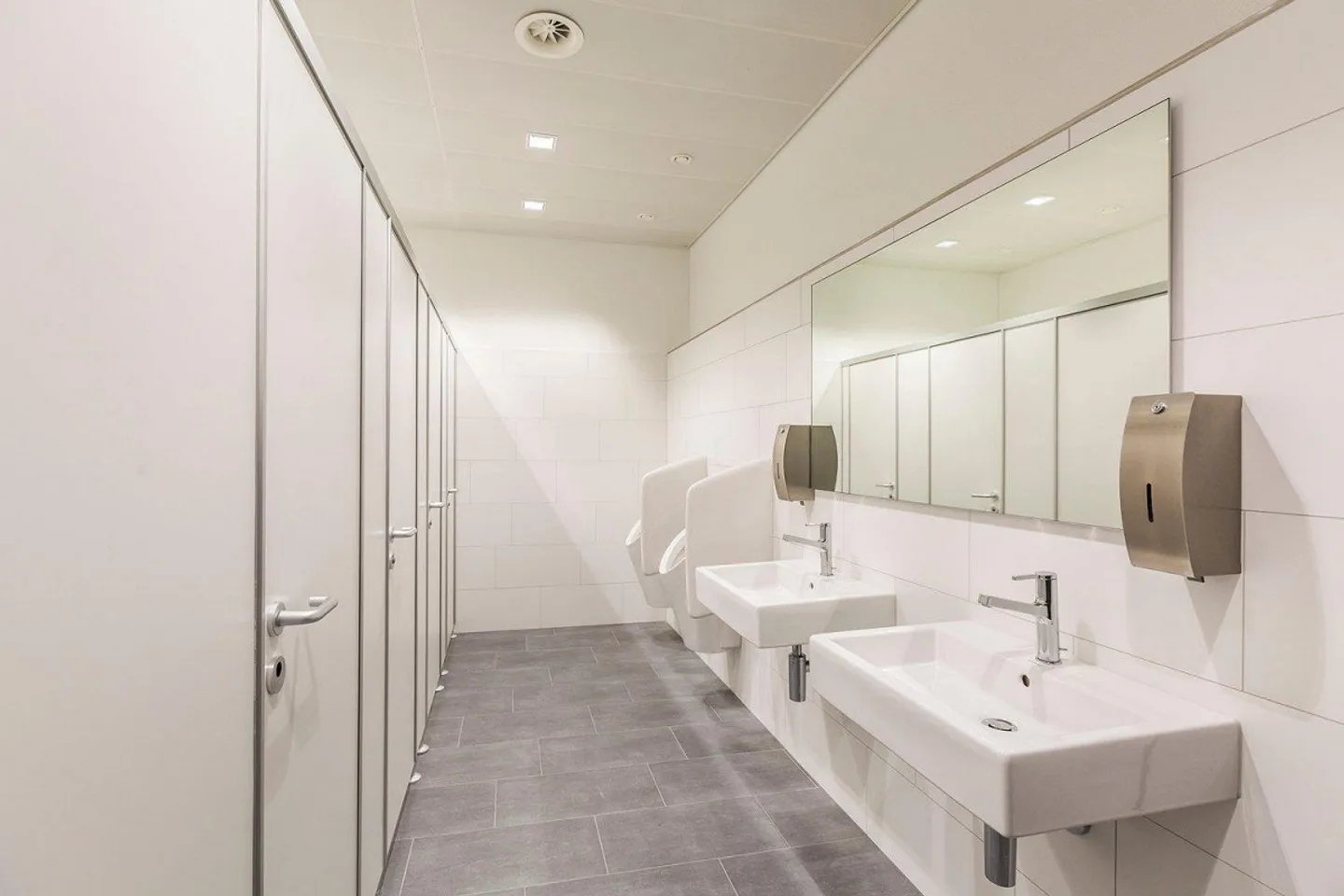 Small office in attractive commercial property! - Photo 5 of 6