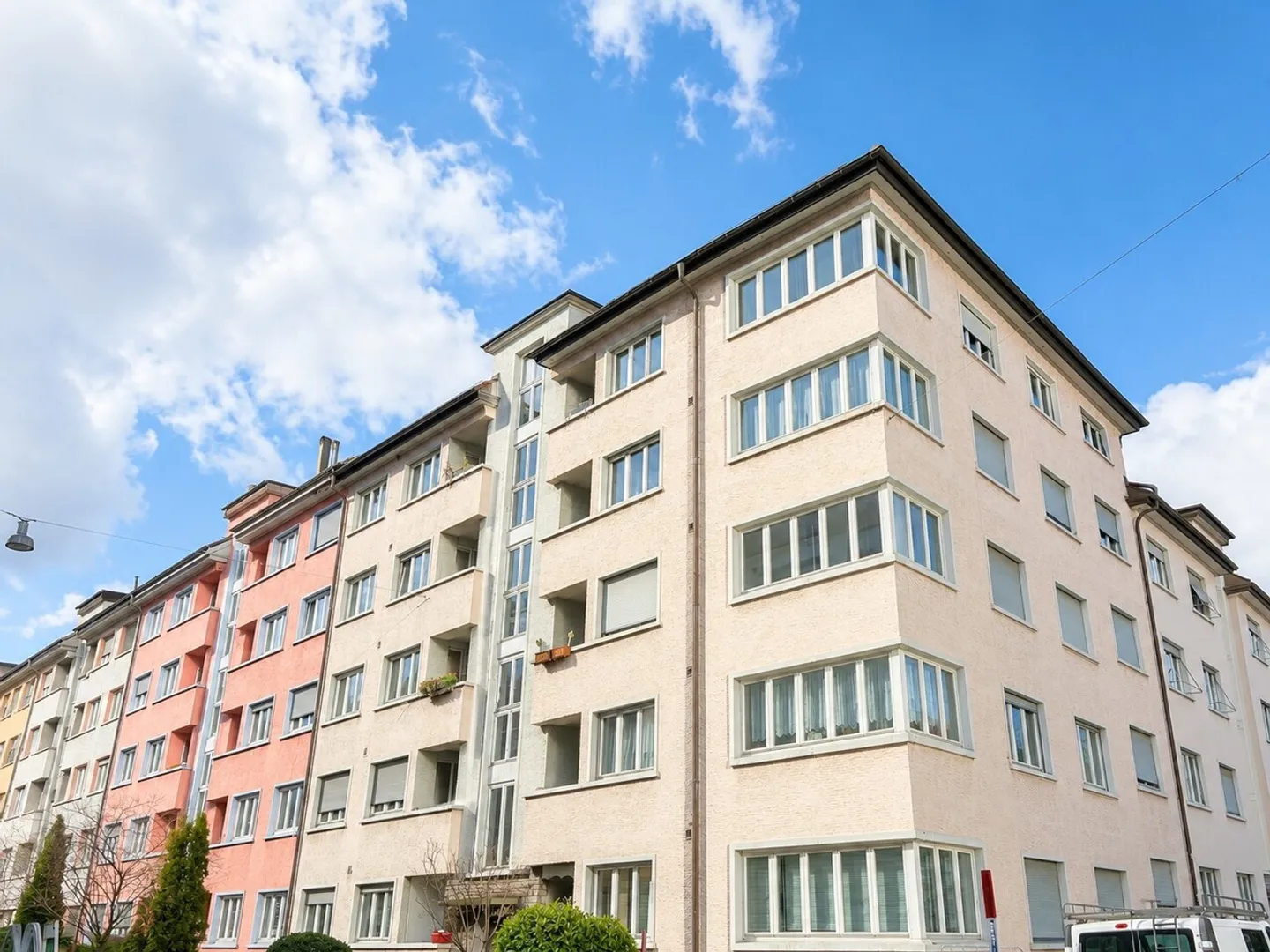 Charming apartment between Letzigrund & Hardplatz! - Photo 1 of 8
