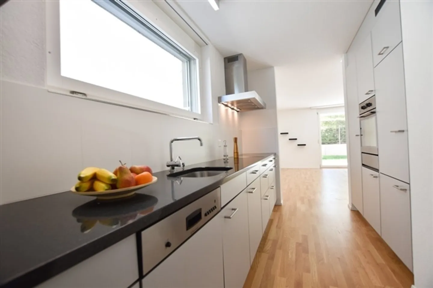 Appartamento moderno di 4,5 stanze in un quartiere tranquillo - Foto 1 di 11