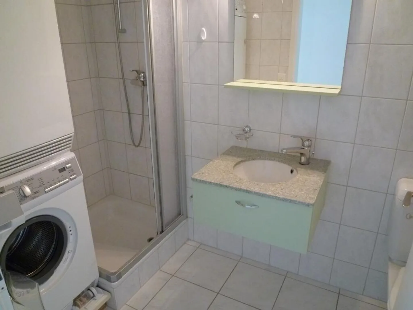Moderne Attikawohnung mit Terrasse - Foto 7 von 8