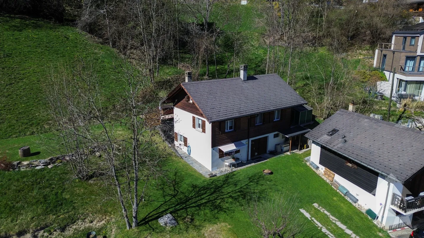 Chalet charmant avec jacuzzi - Photo 9 sur 47