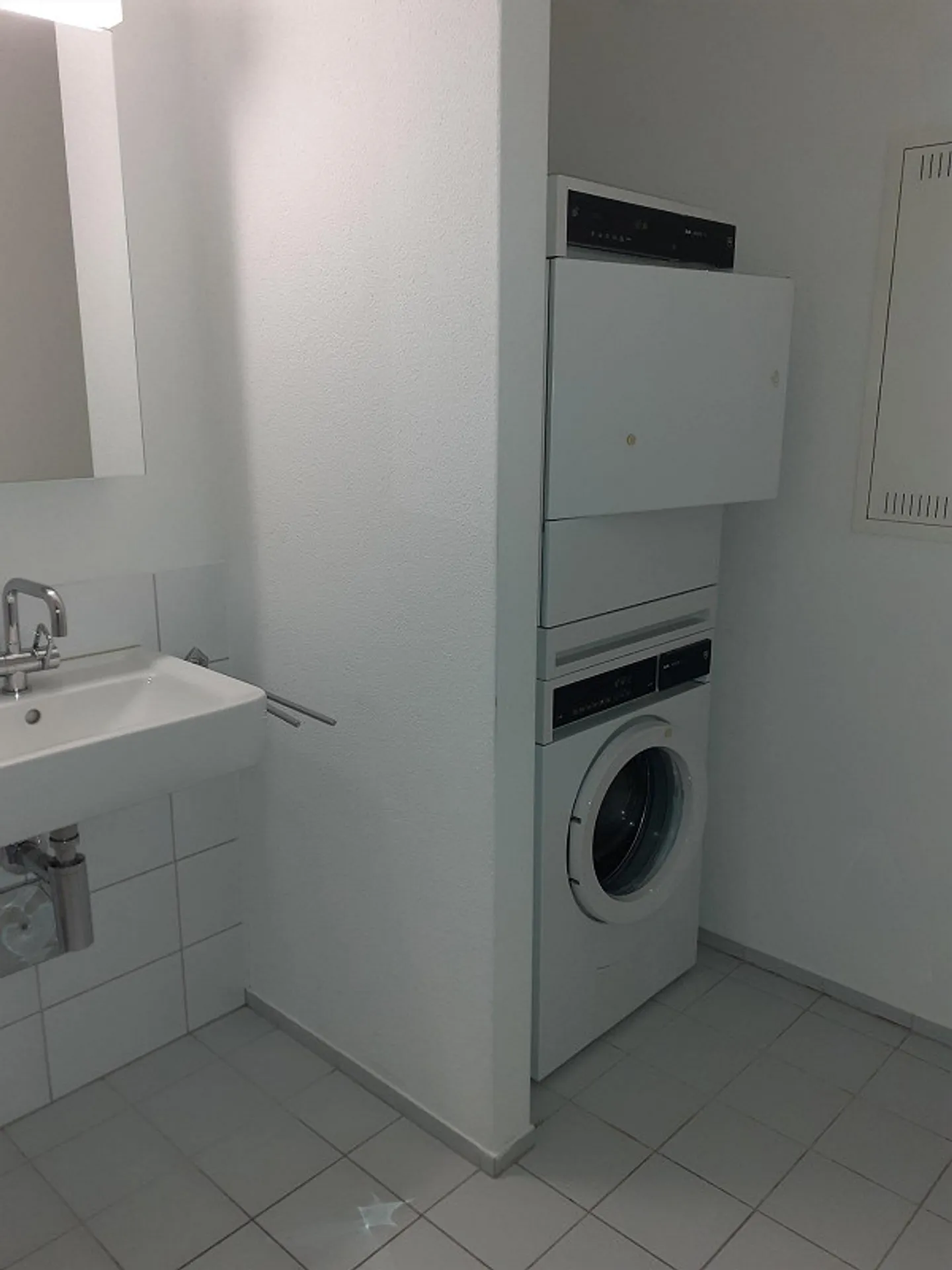 Moderne 2.5 Zimmerwohnung - Foto 8 von 8