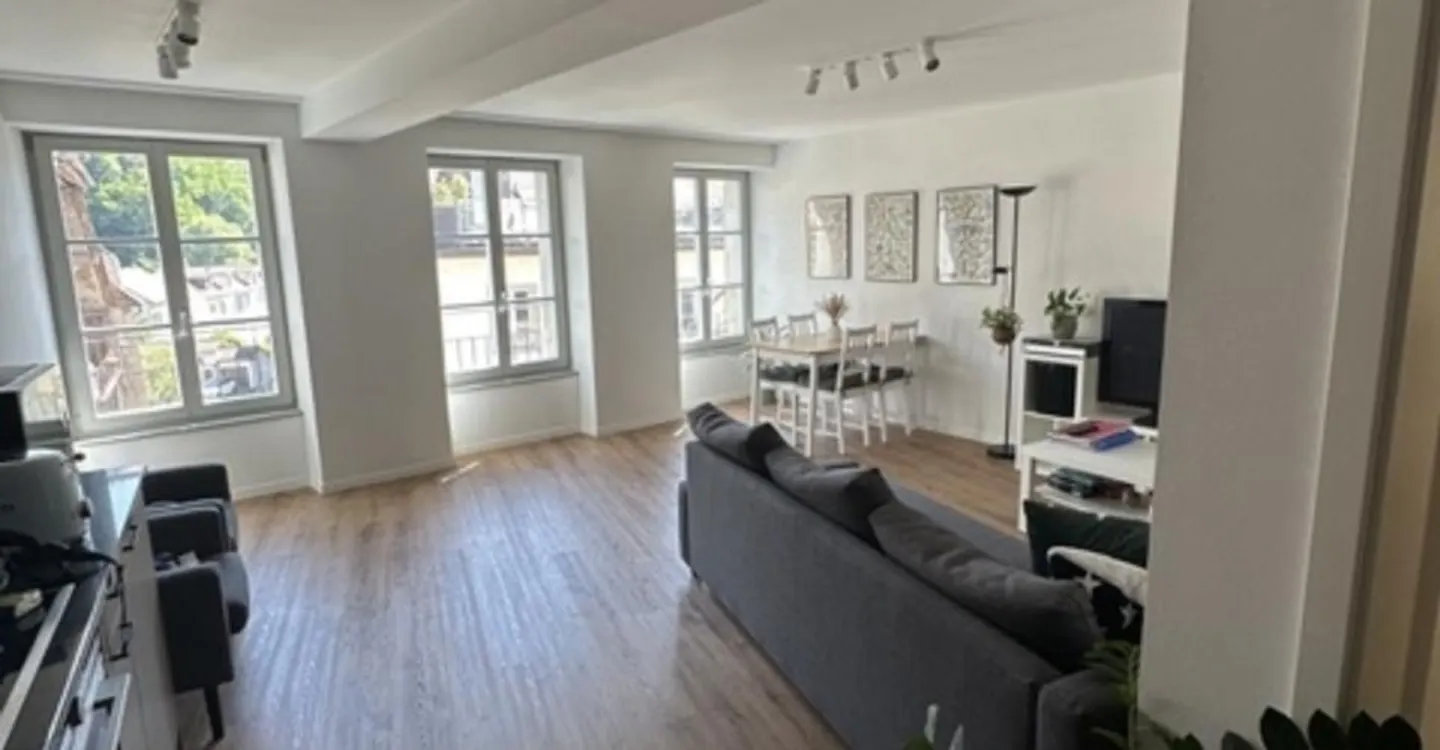 Magnificent 3.5-room apartment - Neuveville 52 - Fribourg - Photo 2 of 9
