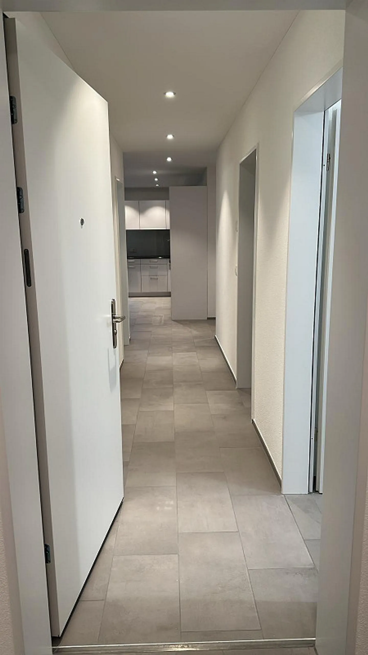 Modernes 3,5-Zimmer-Apartment - Foto 6 von 16