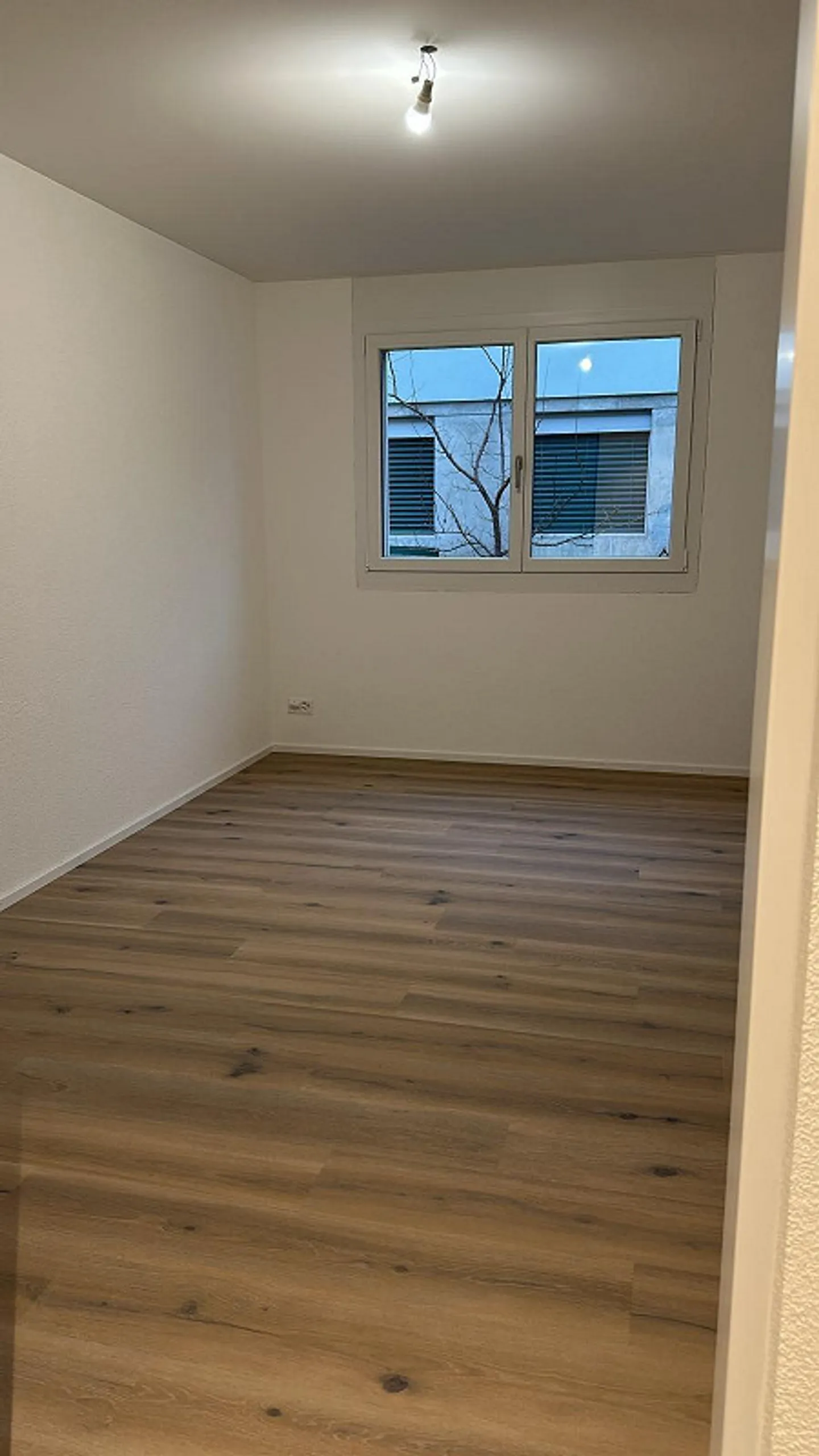 Modernes 3,5-Zimmer-Apartment - Foto 11 von 16