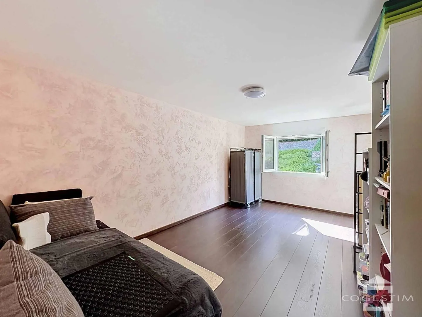 Semi-Detached House 6.5 Rooms - Photo 5 of 13