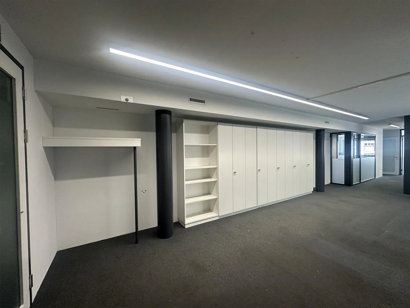 168m² fully developed bright office space for rent - Photo 11 of 12