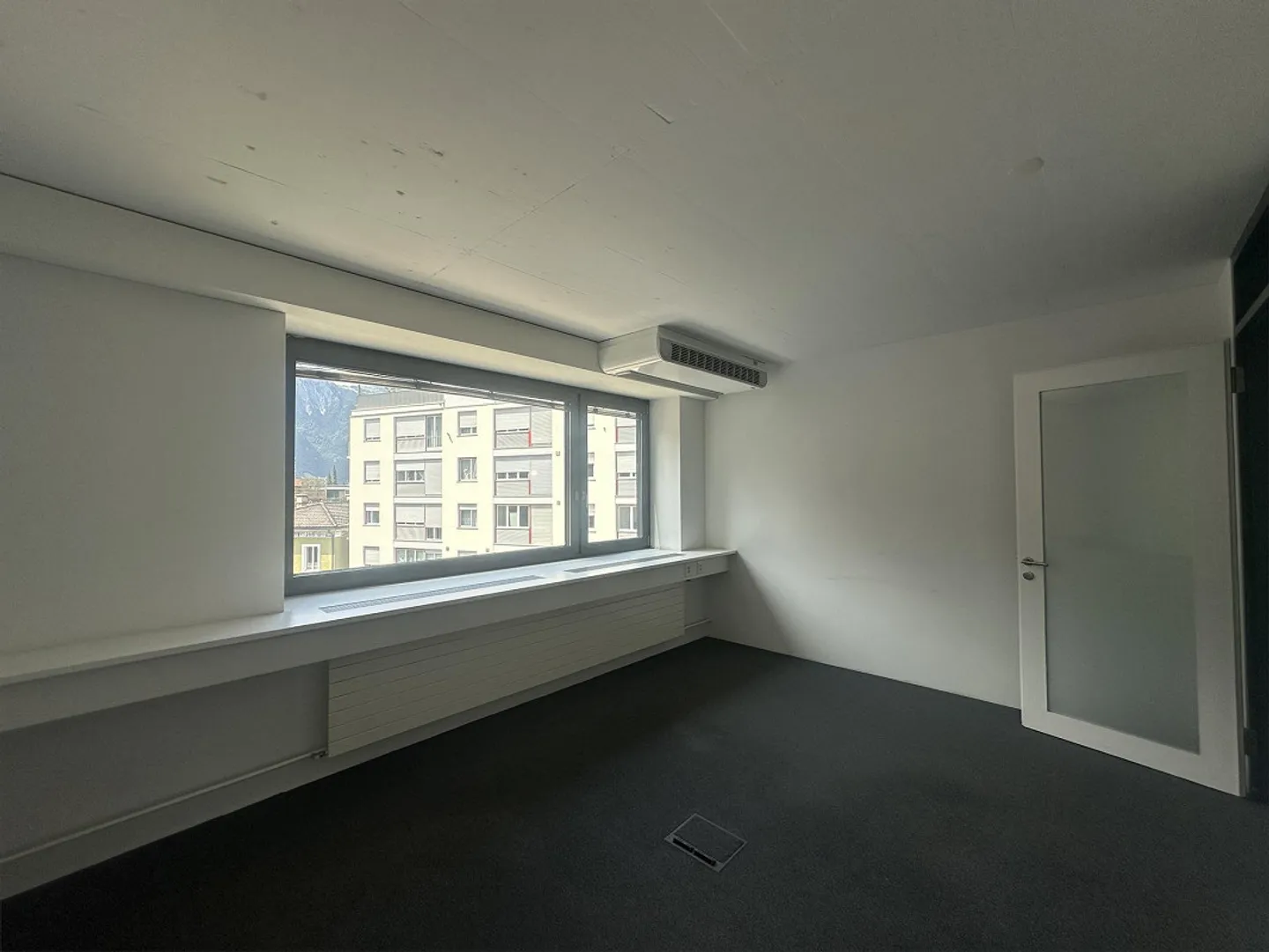 168m² fully developed bright office space for rent - Photo 6 of 12