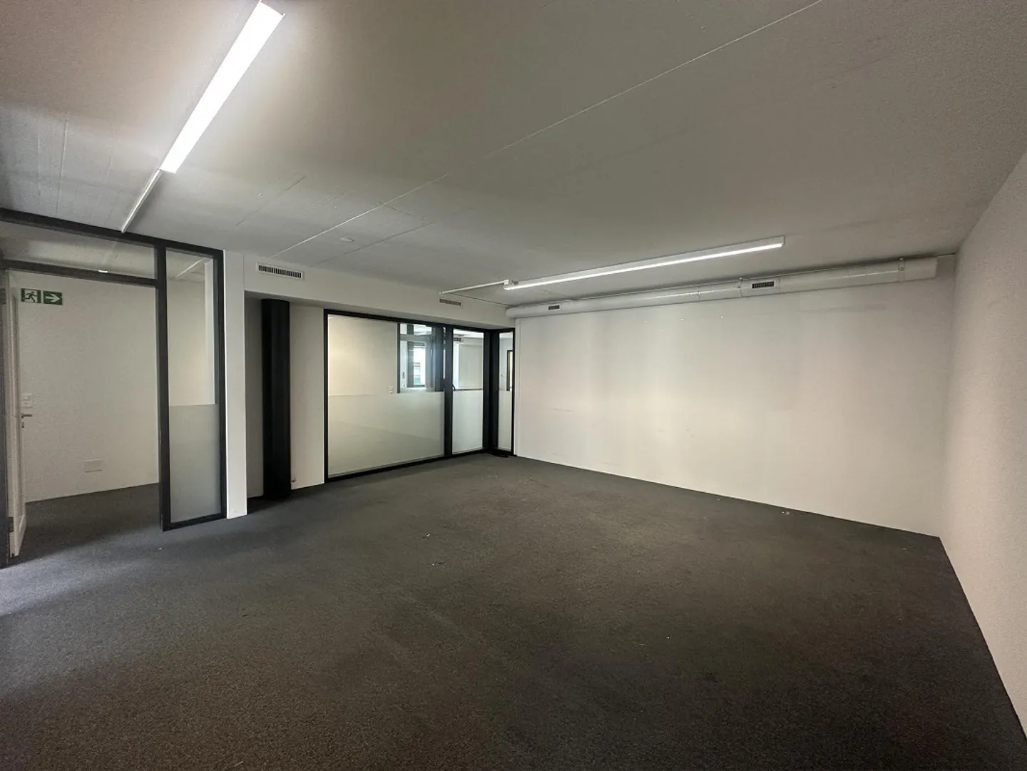 168m² fully developed bright office space for rent - Photo 7 of 12