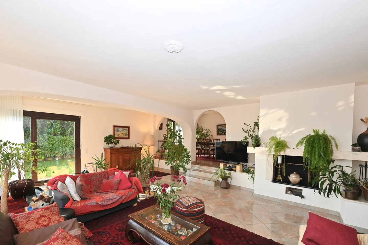 Casa Unifamiliare con Vista Panoramica sulla Valle del Vedeggio - Foto 5 di 22