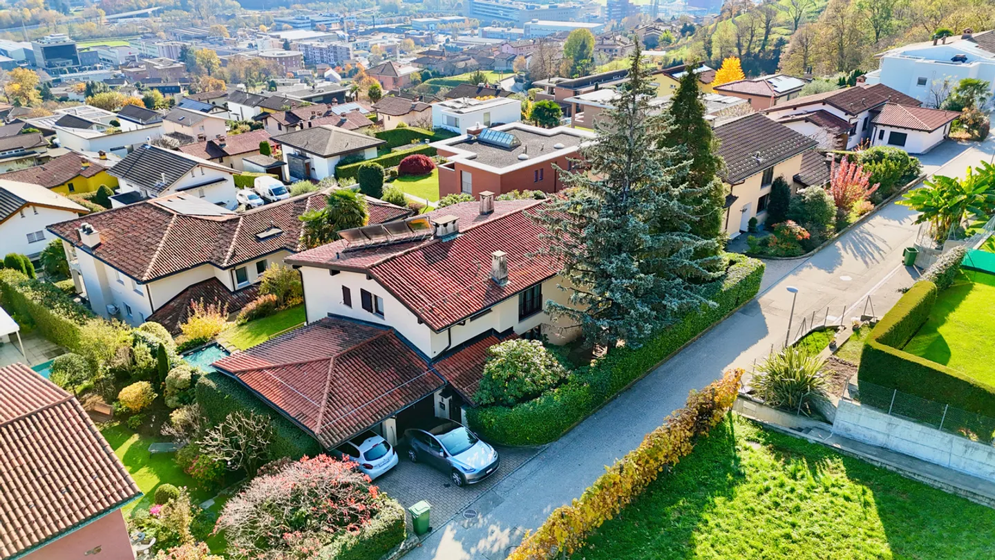 Casa Unifamiliare con Vista Panoramica sulla Valle del Vedeggio - Foto 22 di 22