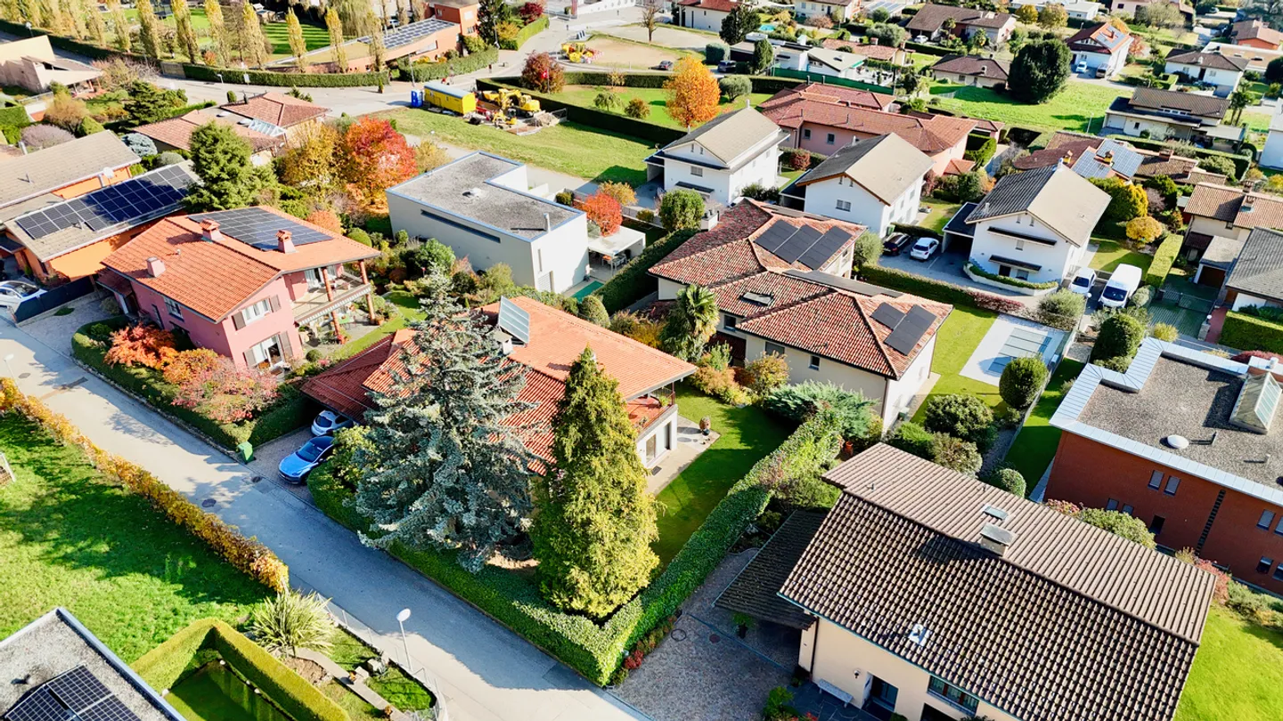 Casa Unifamiliare con Vista Panoramica sulla Valle del Vedeggio - Foto 20 di 22
