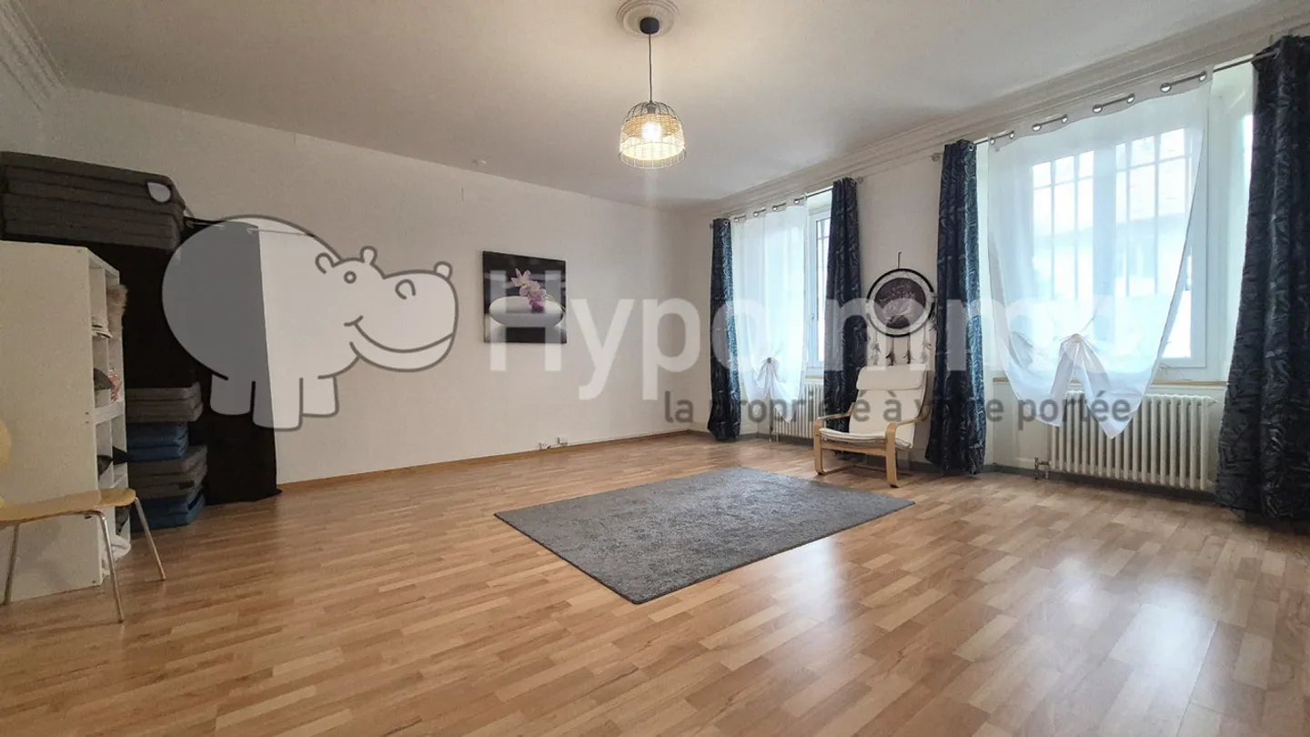 Zone commerciale dans un emplacement idéal à Le Locle - Photo 1 sur 6