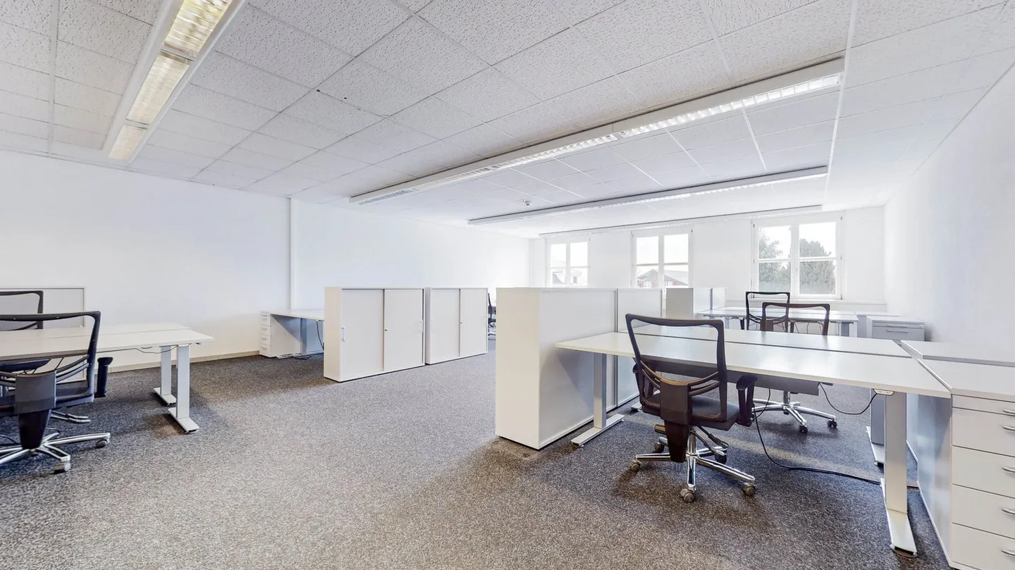 Spazi per uffici e commerciali attraenti in una posizione centrale - Foto 8 di 14