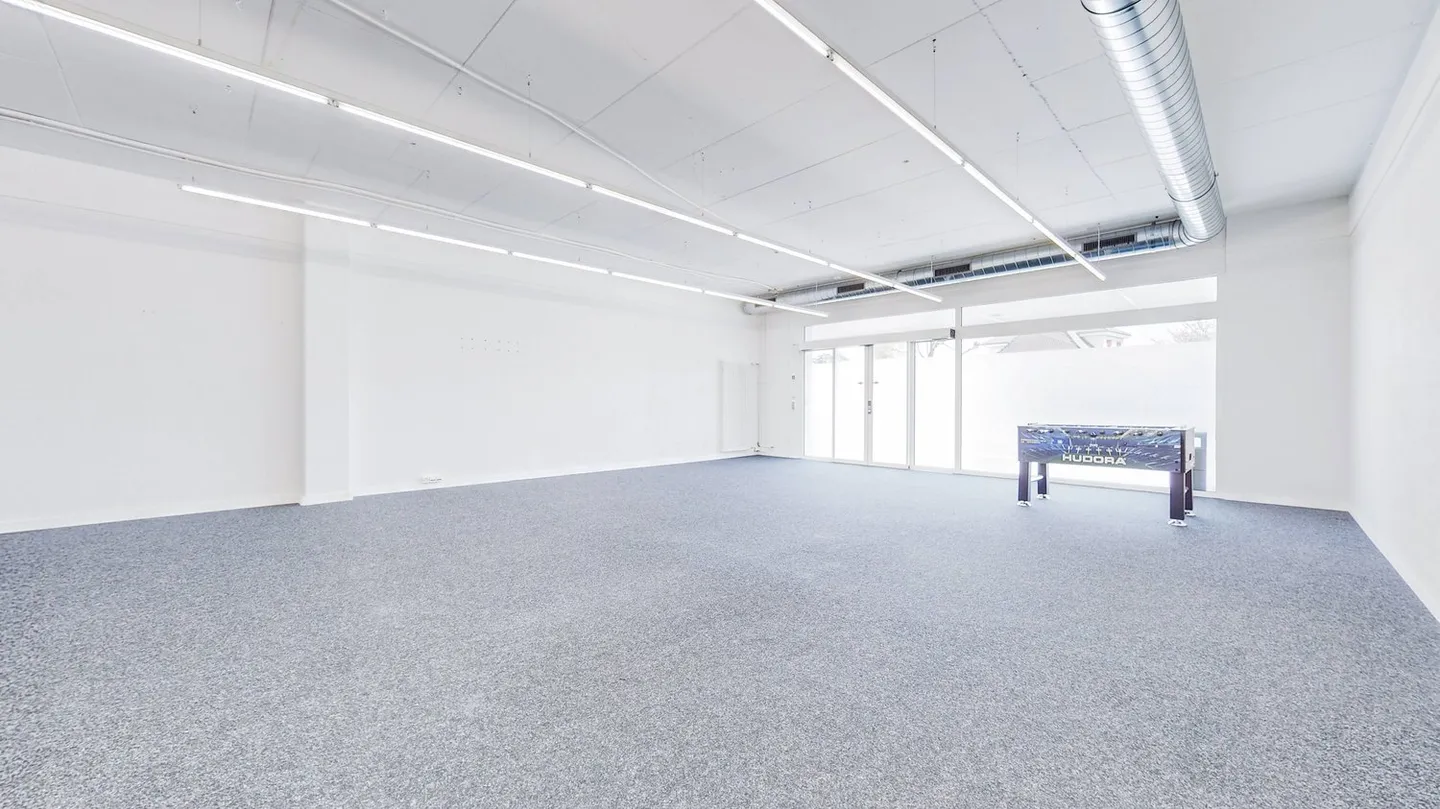 Spazi per uffici e commerciali attraenti in una posizione centrale - Foto 12 di 14