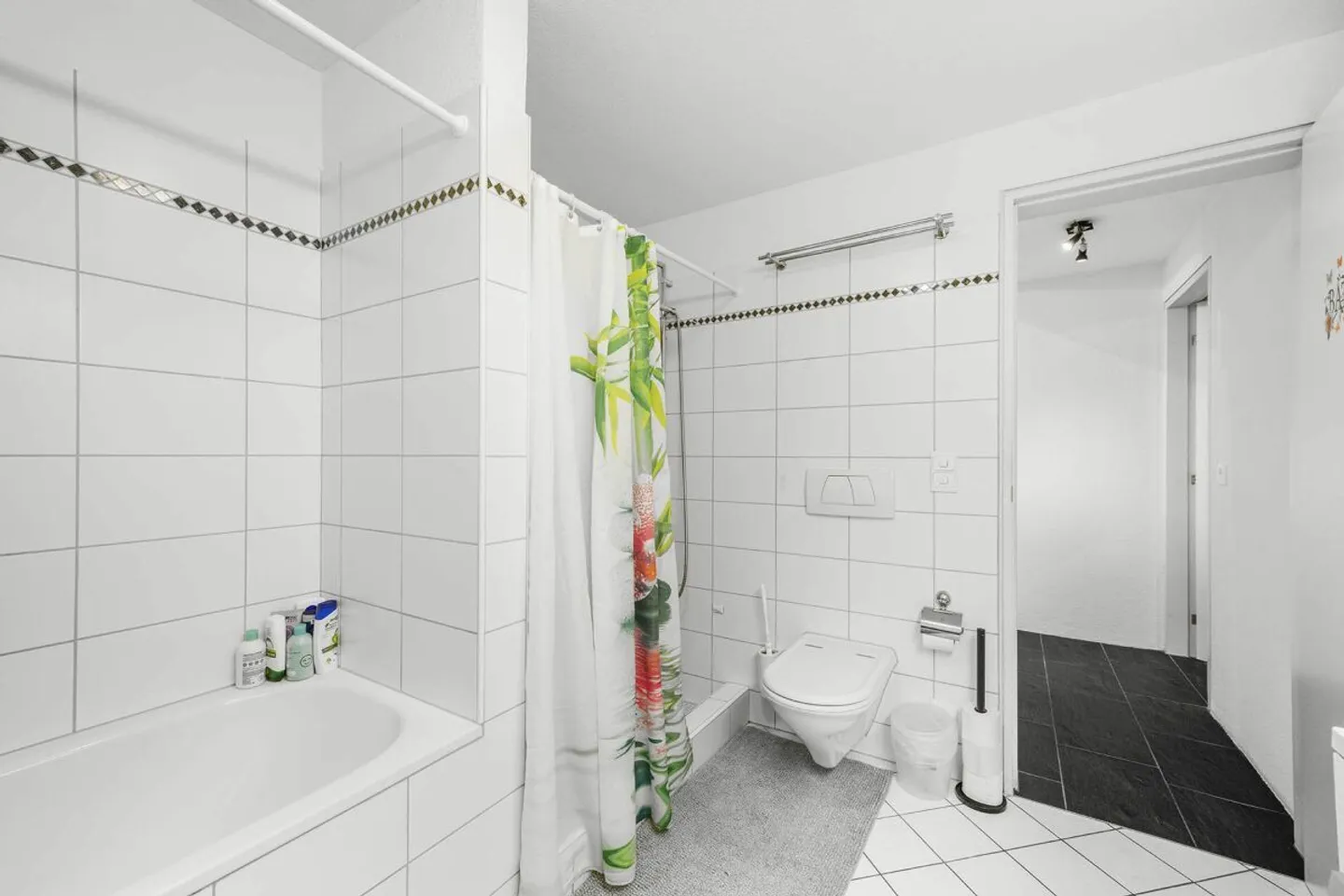 SLEEK TERRACED HOUSE - FINALLY AFFORDABLE - Photo 5 of 8