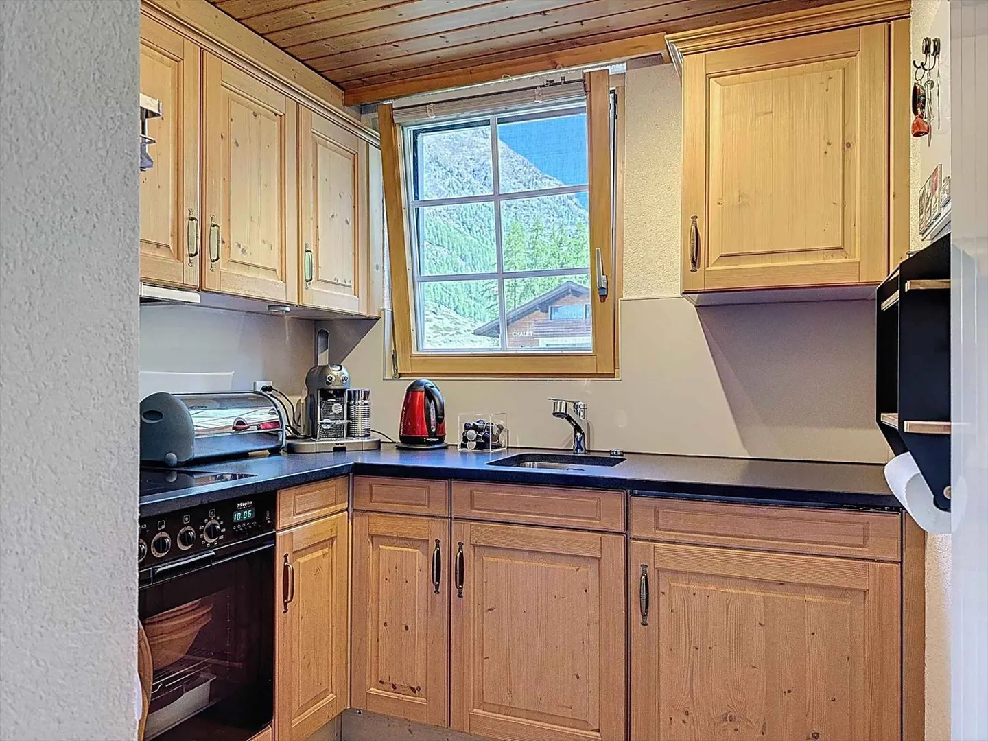 Appartamento esclusivo con quattro stanze e vista mozzafiato sul Cervino - nel cuore - Foto 6 di 13