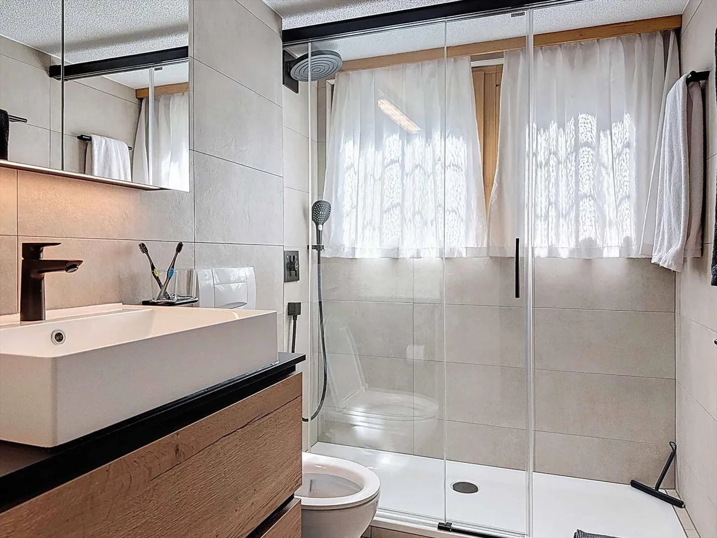 Appartamento esclusivo con quattro stanze e vista mozzafiato sul Cervino - nel cuore - Foto 9 di 13