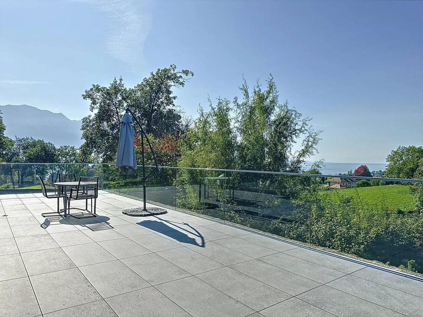 Splendide propriété située dans un quartier résidentiel, prestigieux et calme - Photo 4 sur 11