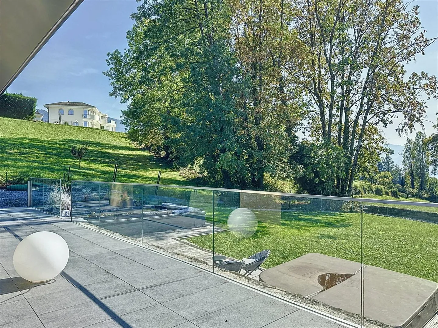 Splendide propriété située dans un quartier résidentiel, prestigieux et calme - Photo 10 sur 11