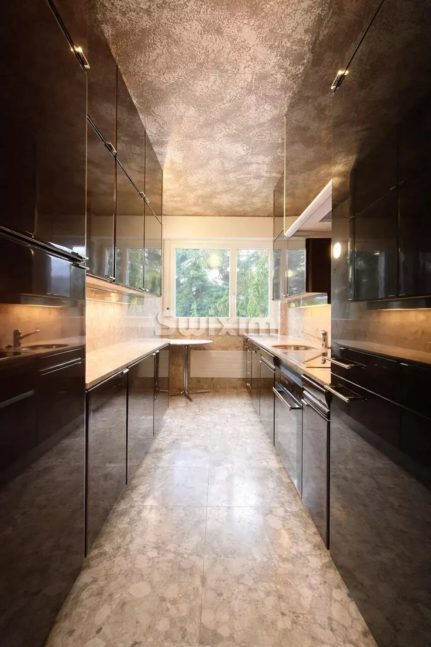 Duplex for sale - Photo 5 of 6