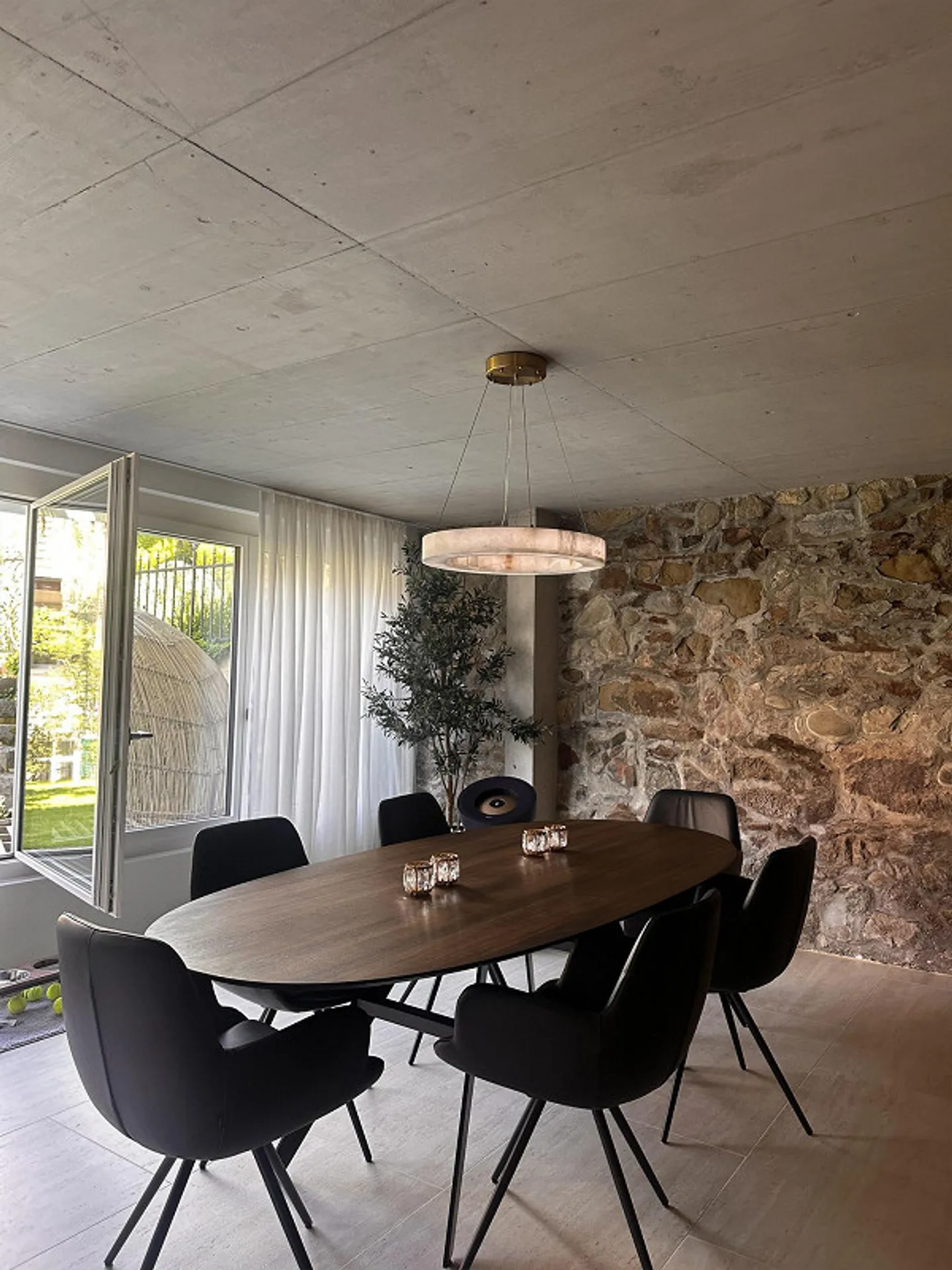 Charmante 4.5 Zimmerwohnung mit Garten - Foto 4 von 13
