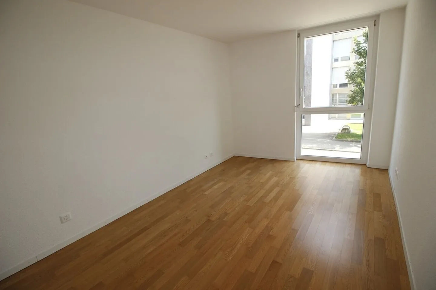 Incredible 97 m² loft with patio in the heart of Fribourg - Photo 5 of 13