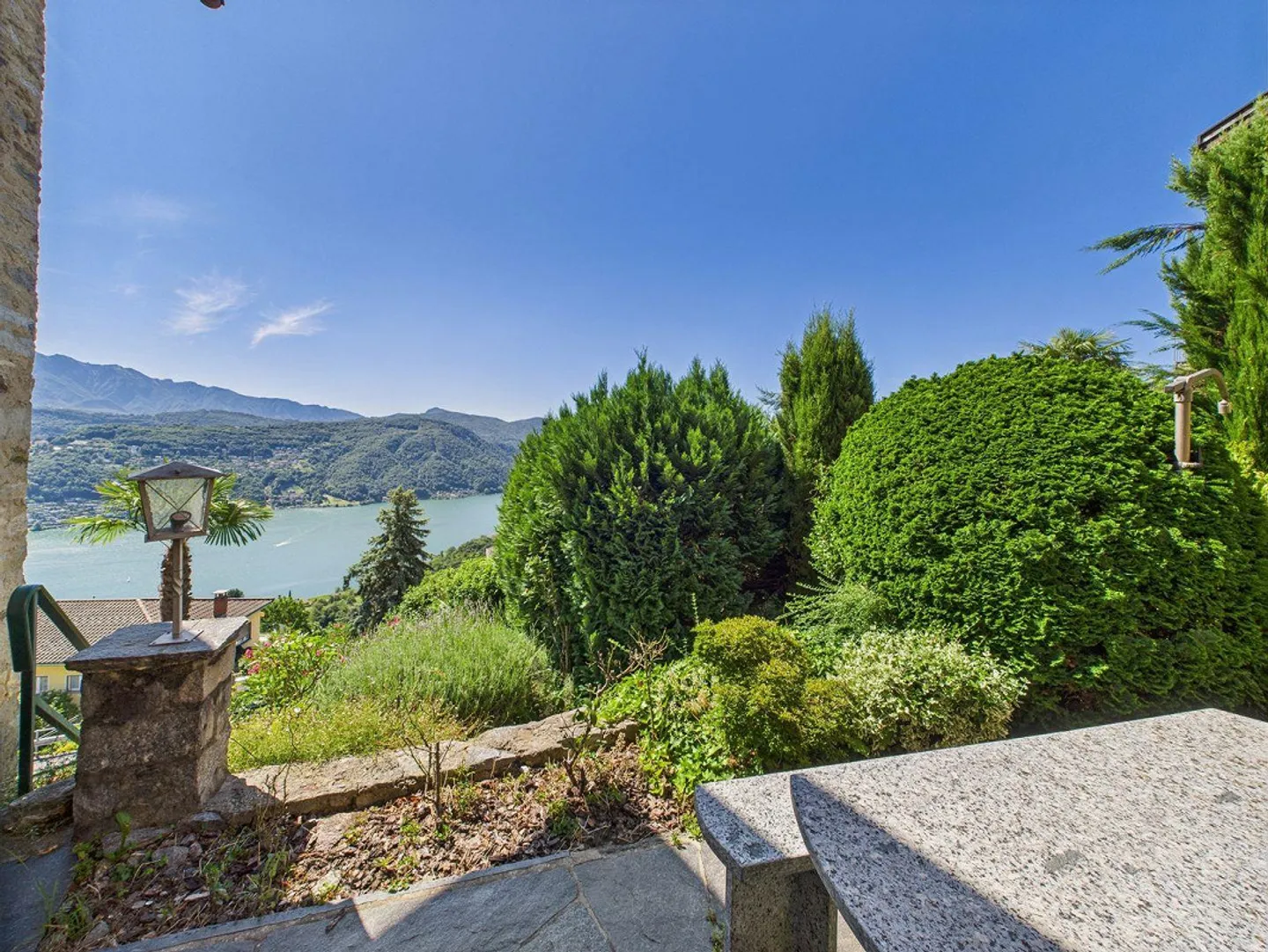 Chalet Incantevole con Vista Lago - Foto 4 di 22