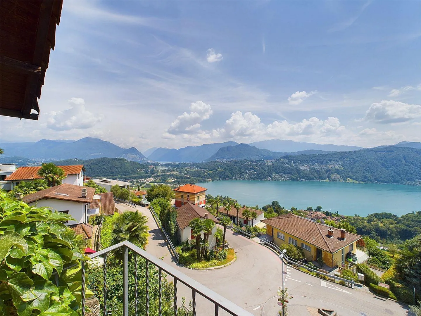 Chalet Incantevole con Vista Lago - Foto 8 di 22