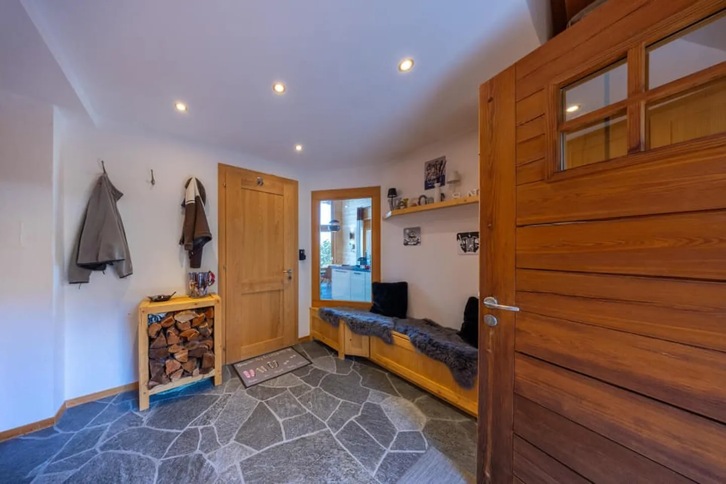 Chalet with incredible view - available to foreigners - Photo 4 of 13