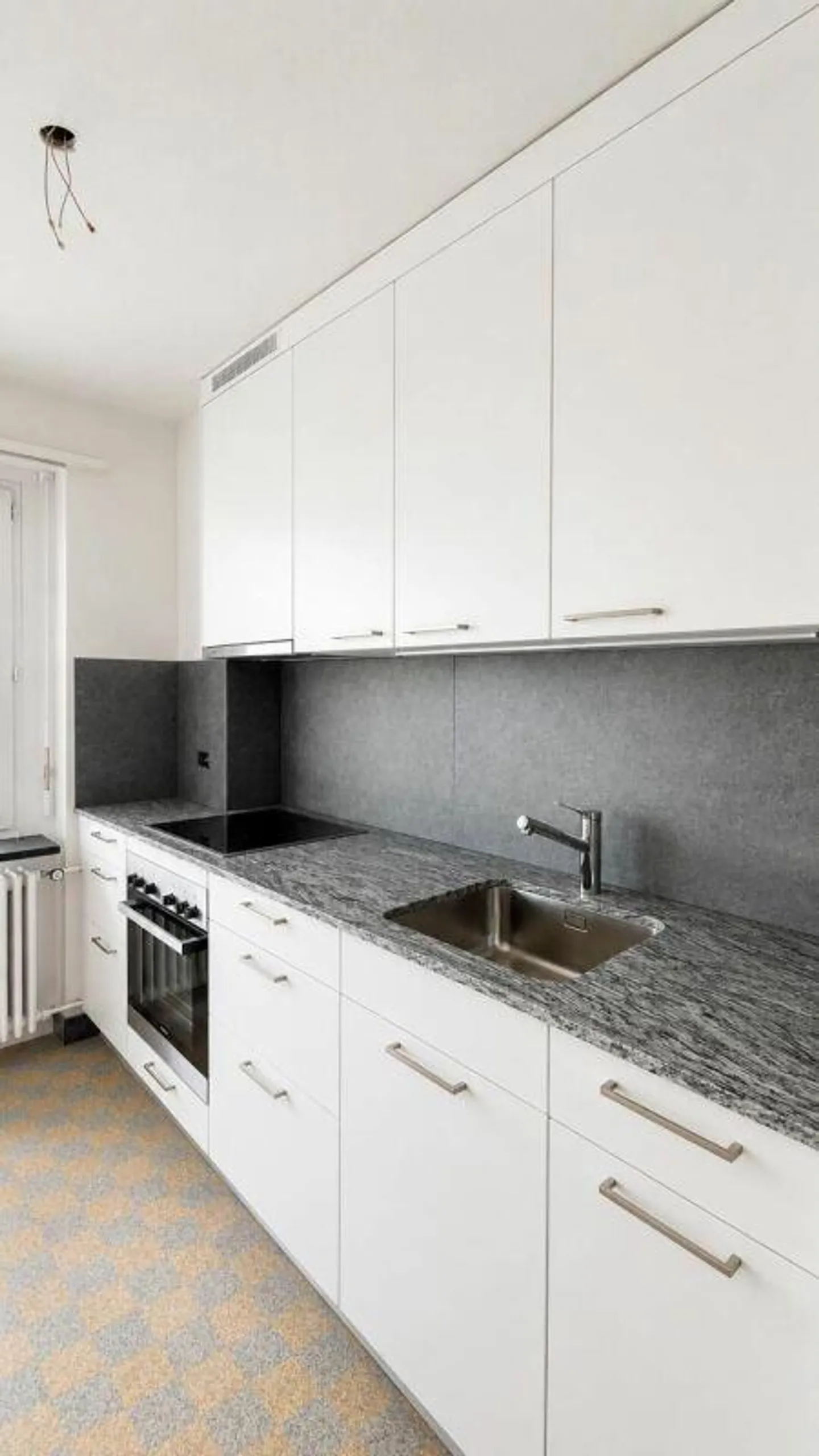 Appartement moderne 1.5 pièces avec belle vue - Photo 2 sur 6