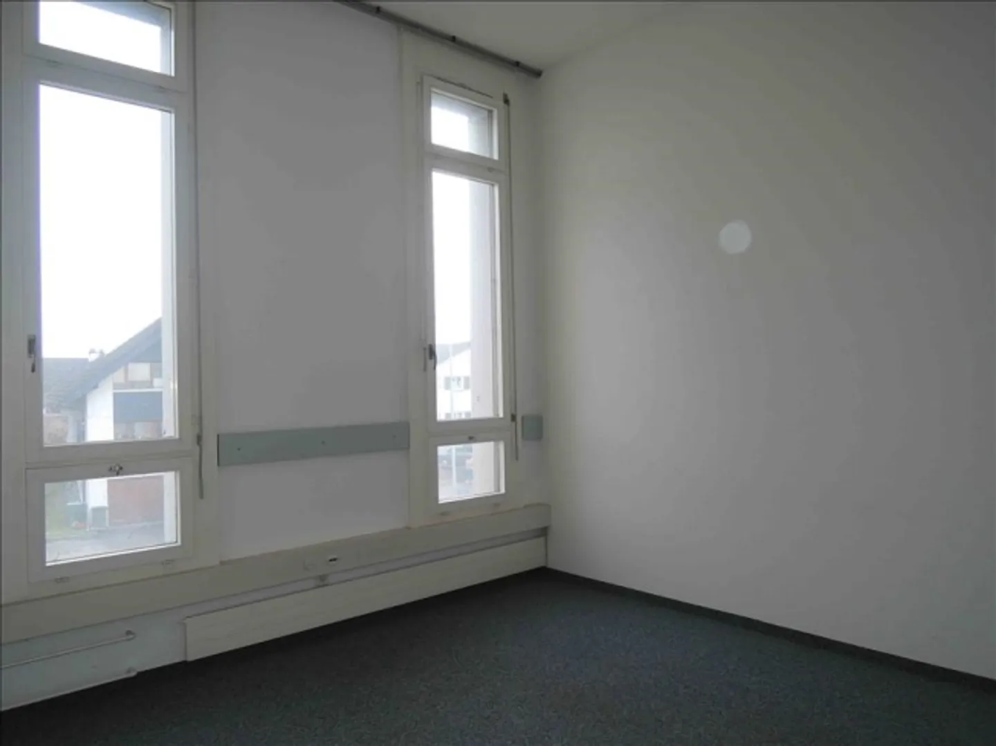 Immeuble mixte à louer - Photo 3 sur 8