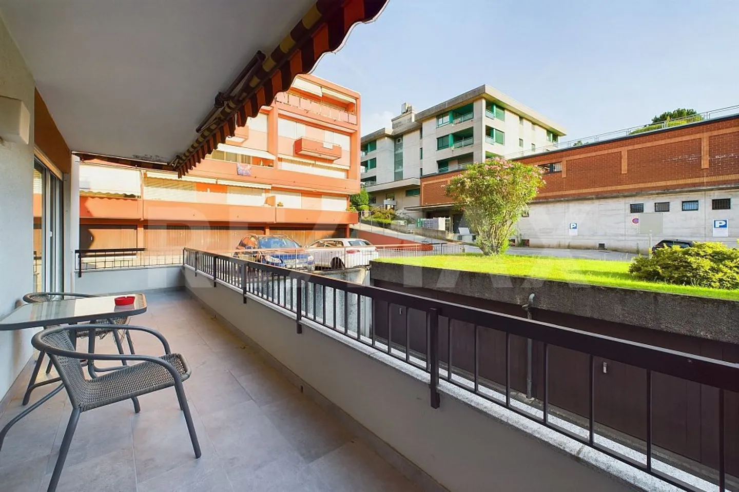 City Apartment with Yield - Photo 5 of 13