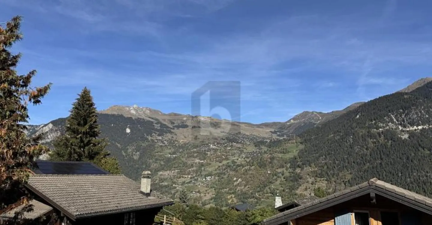 CHARMANT, INDIVIDUEL ET VUE PANORAMIQUE - Foto 2 di 6