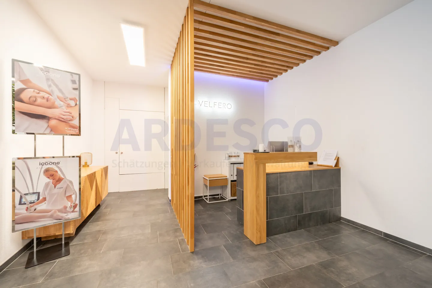 Commercial à louer - Photo 1 sur 10