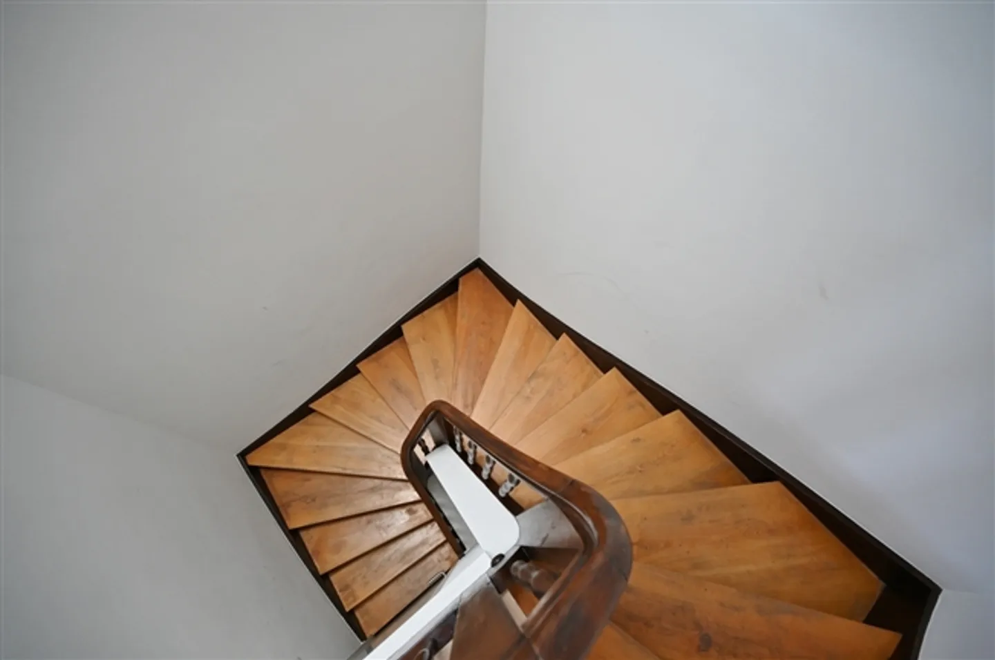 IN CIMA - PENTHOUSE UNICO SOPRA I TETTI DI BASEL - Foto 11 di 11