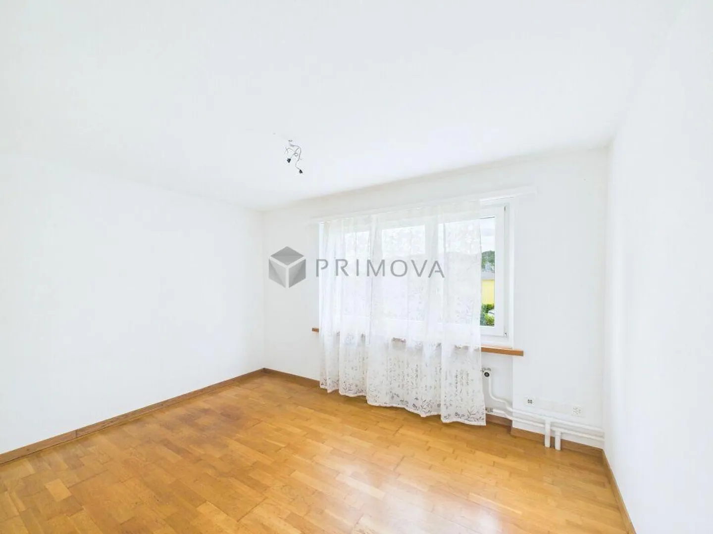 Realizza il tuo sogno abitativo personale - Casa unifamiliare con grande giardino e buona connessione autostradale cerca un nuovo proprietario - Foto 6 di 13