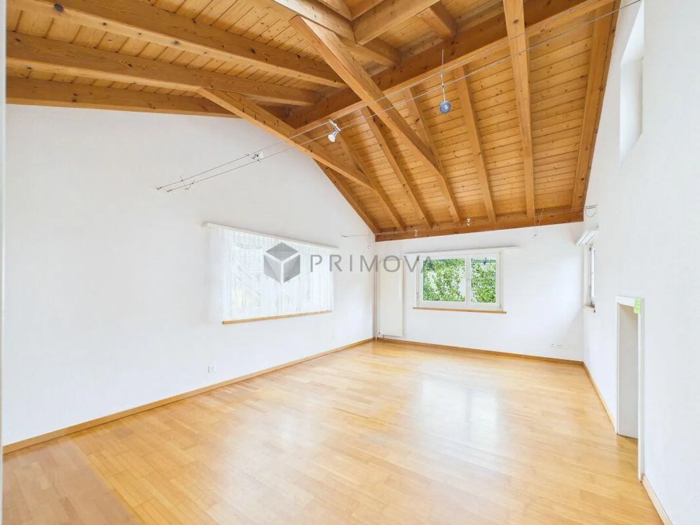 Realizza il tuo sogno abitativo personale - Casa unifamiliare con grande giardino e buona connessione autostradale cerca un nuovo proprietario - Foto 7 di 13