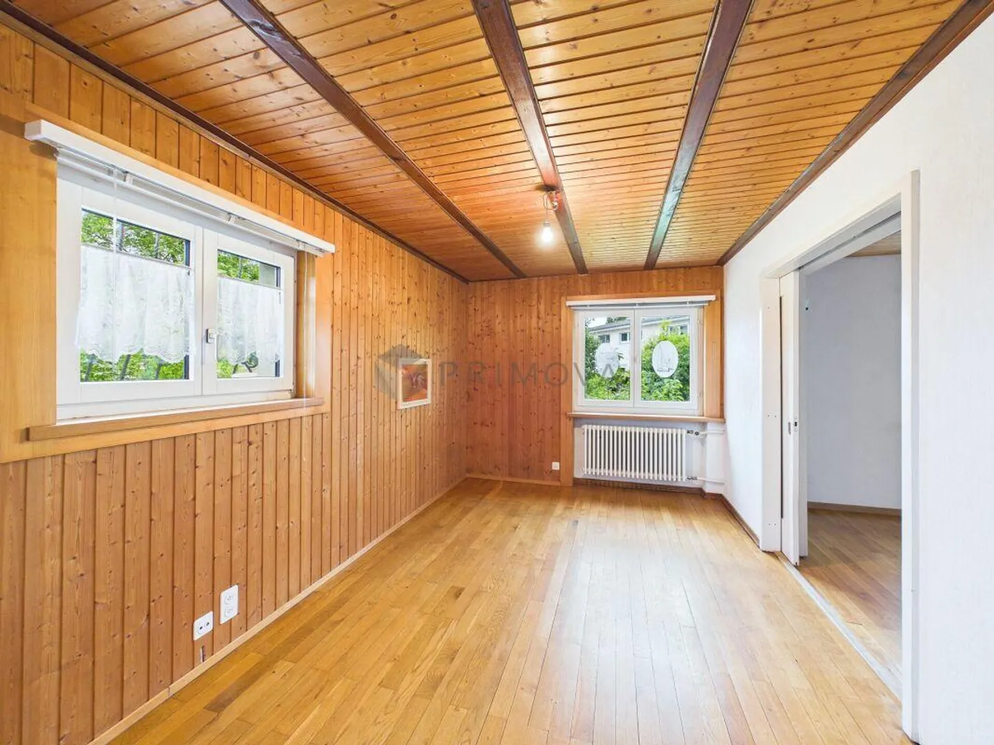 Realizza il tuo sogno abitativo personale - Casa unifamiliare con grande giardino e buona connessione autostradale cerca un nuovo proprietario - Foto 3 di 13