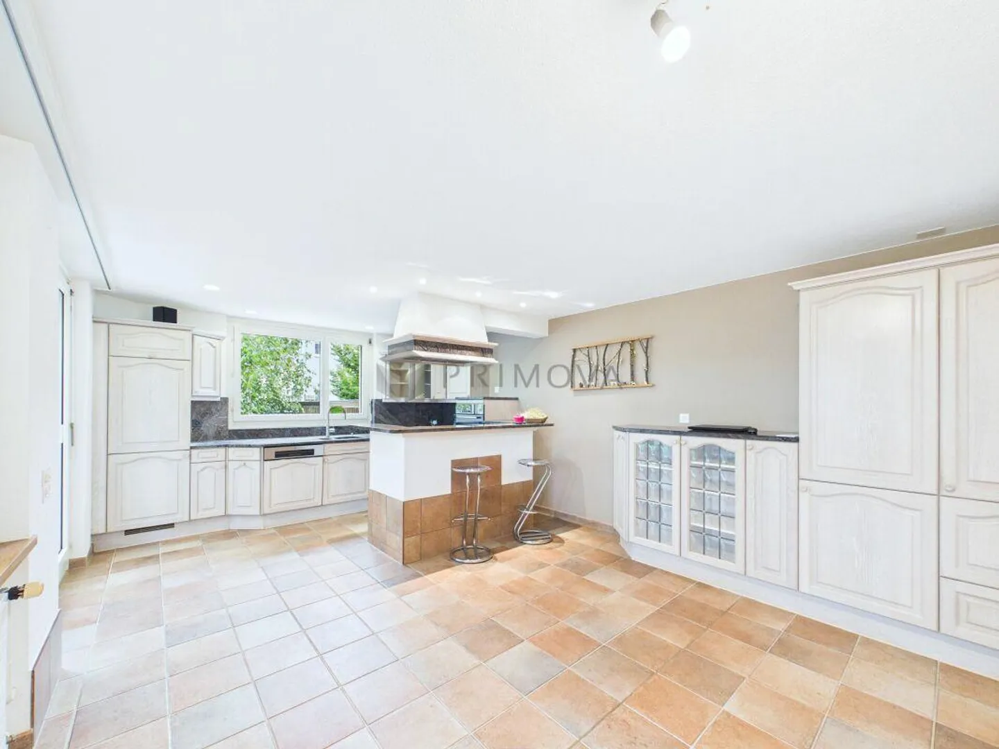 Realizza il tuo sogno abitativo personale - Casa unifamiliare con grande giardino e buona connessione autostradale cerca un nuovo proprietario - Foto 4 di 13