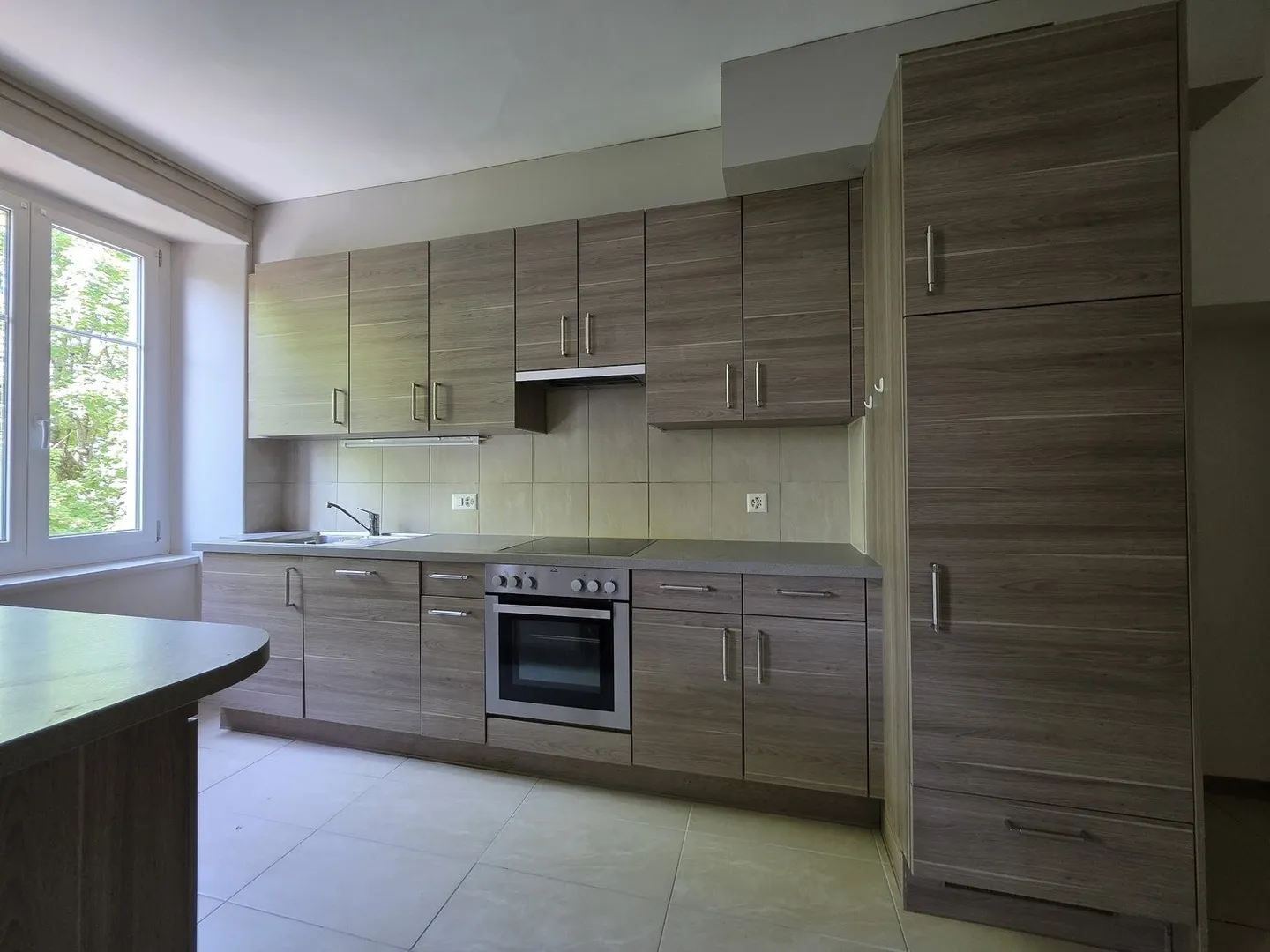 Nice Apartment with Balcony - Photo 2 of 8