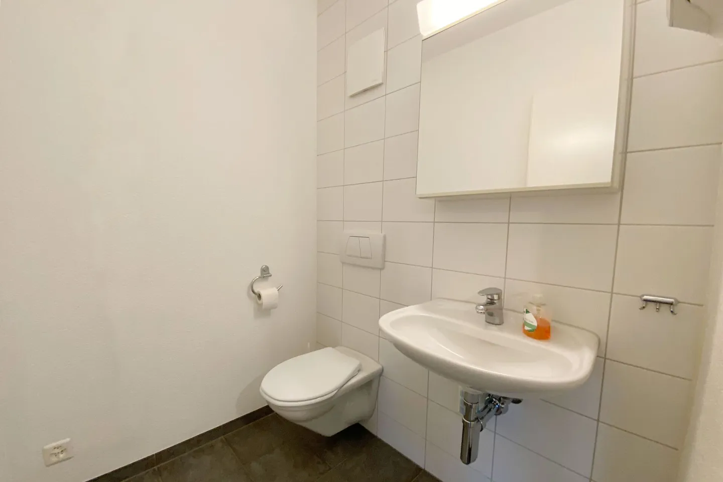 Office space near the central square - Photo 11 of 13