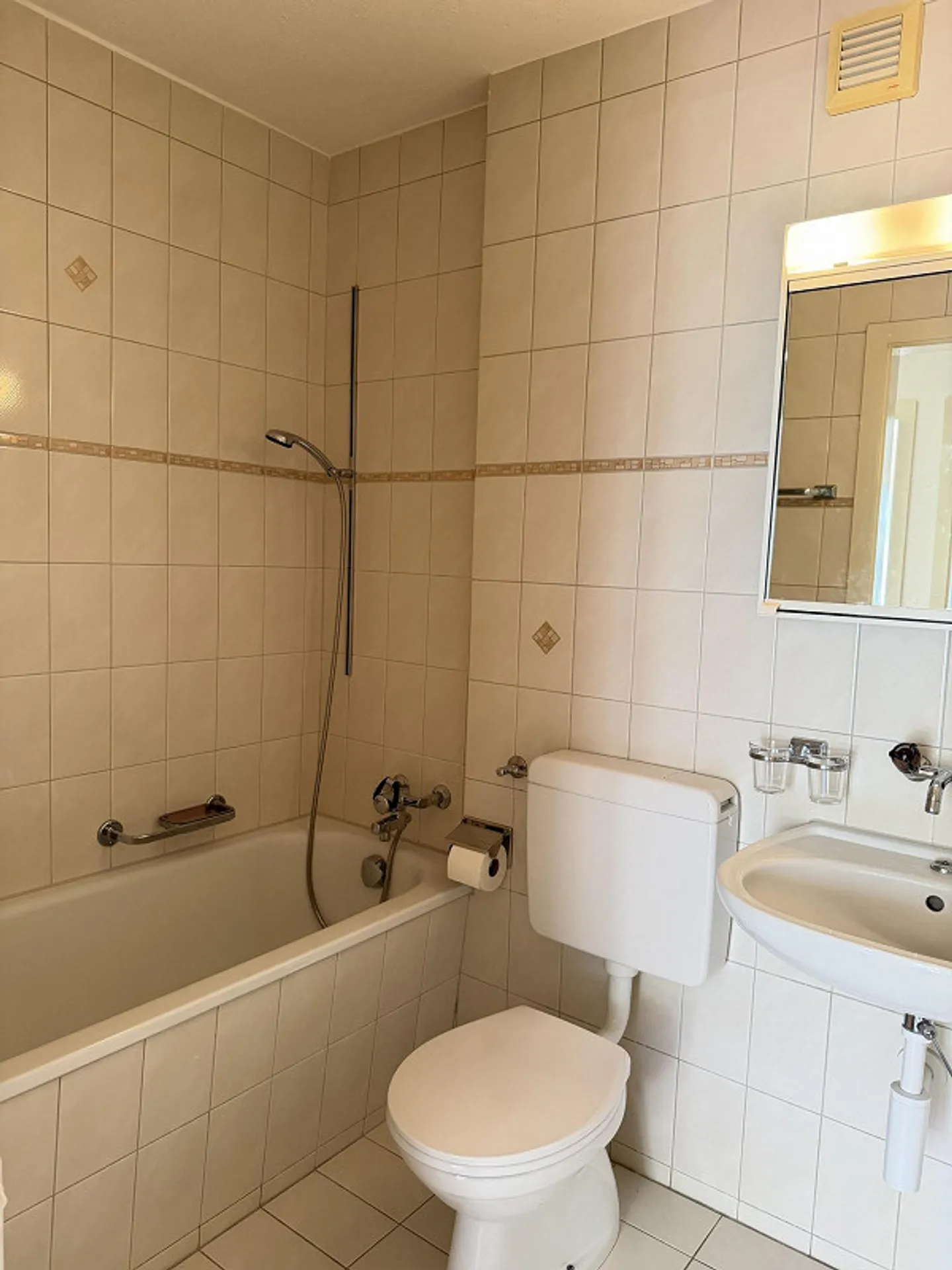 Appartamento 2 camere affascinante in una posizione tranquilla - Foto 4 di 9