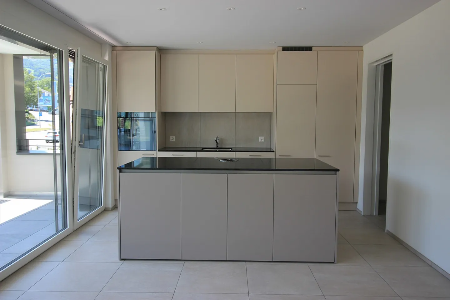 Appartamento 4.5 stanze ultra moderno, 1° piano EST - Foto 1 di 11