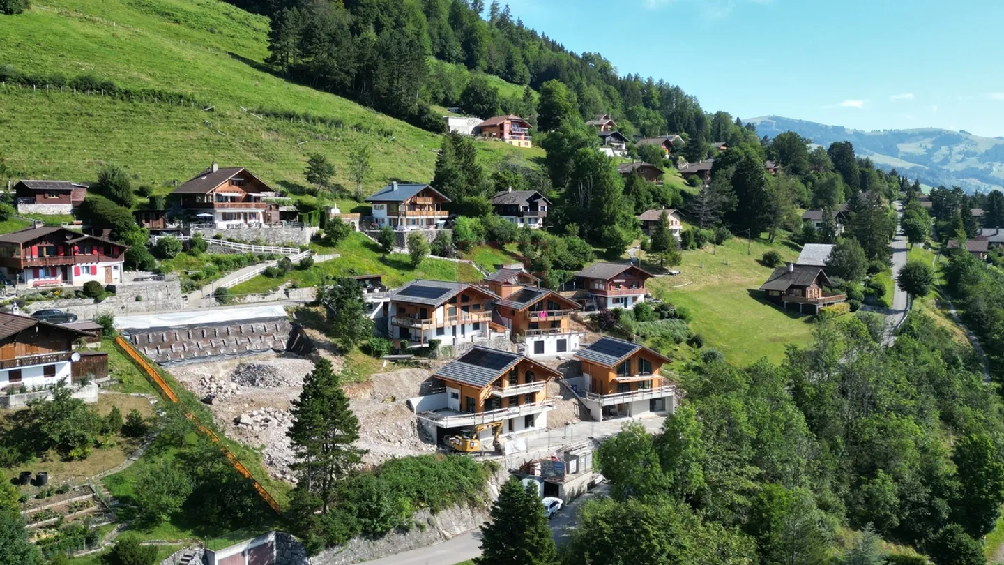 Crésuz - Chalets magnifiques avec 4,5 à 5,5 pièces - Photo 10 sur 12