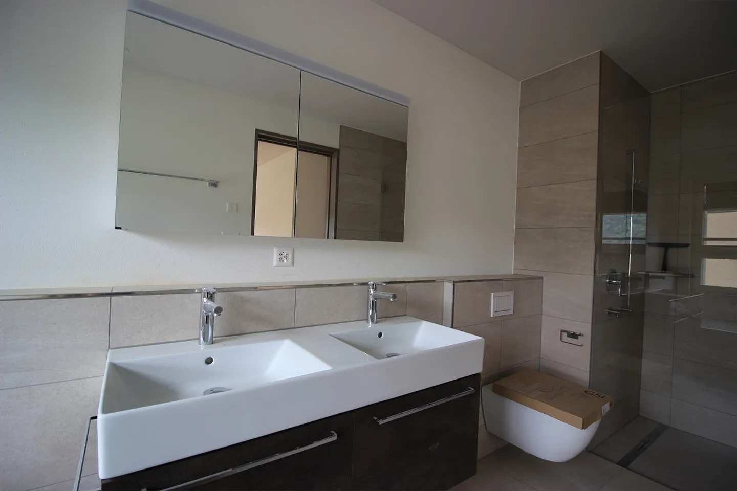 Appartamento 4.5 stanze ultra moderno, 1° piano EST - Foto 7 di 11