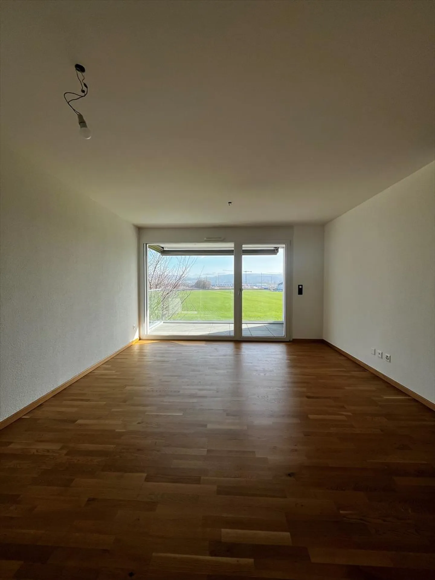 3.5 Room Apartment - Photo 5 of 10