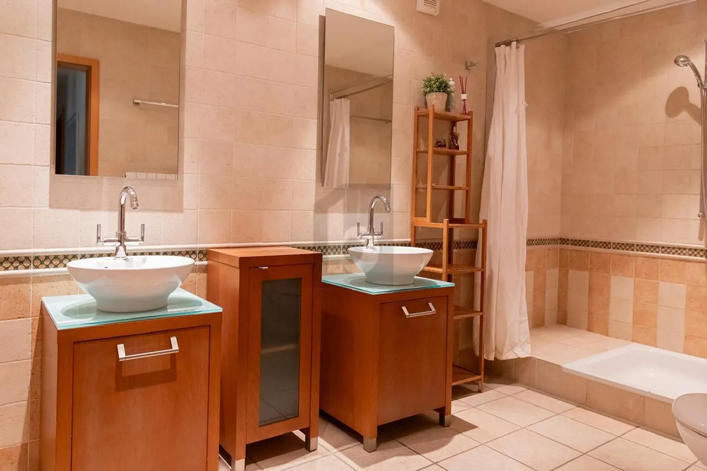 Exceptional Property with Stunning Views - Photo 5 of 6