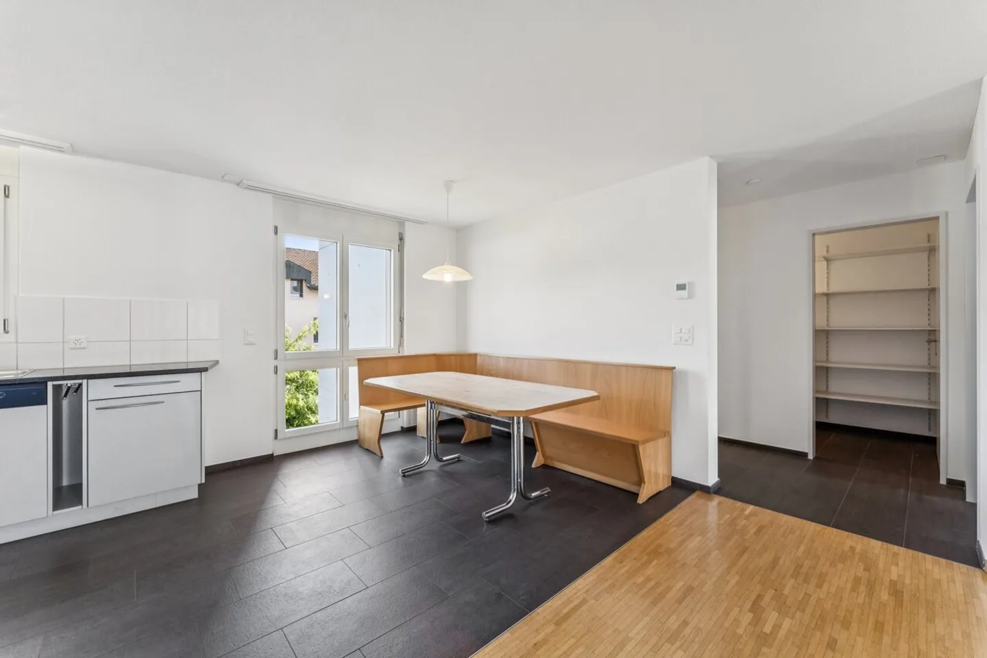 Geräumige 4.5-Zimmer-Wohnung - Foto 2 von 8